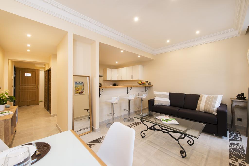 Apartment - Promenade Des Anglais Nice Room photo